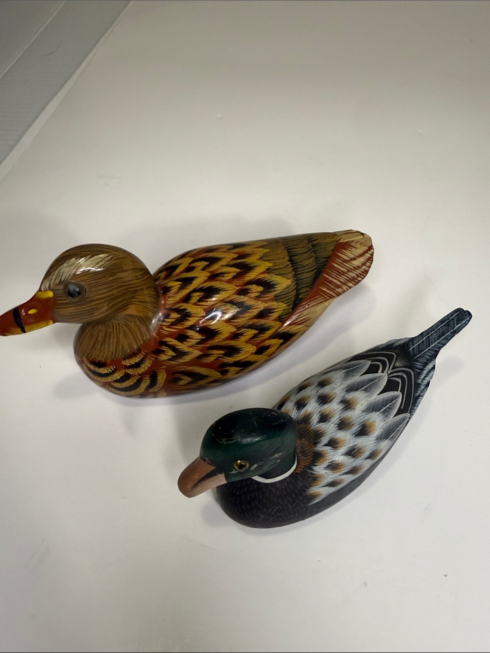 Hand-Painted Decorative Wooden Duck Pair - Brown & Green